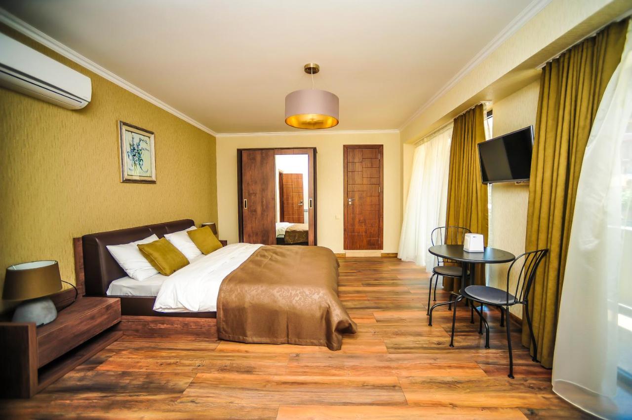 Hotel Hills Batumi Exteriér fotografie